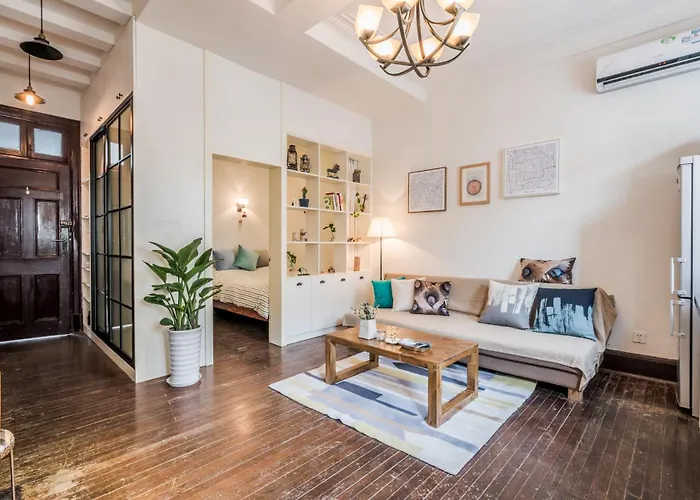 Shanghai Hills & Xing 48 Homestay Near Line1 And Line7 Changshu Road Mid Huaihai Road