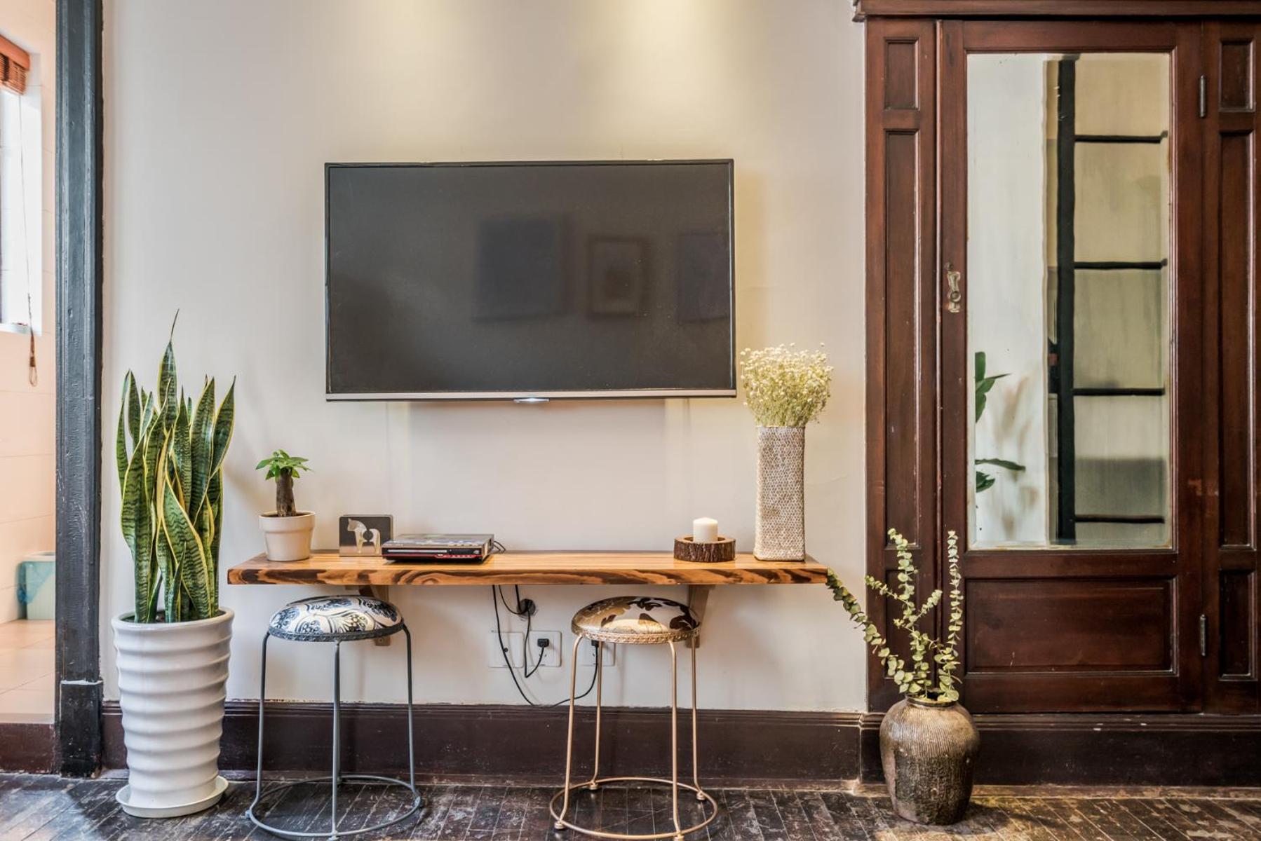 Apartment Hills & Xing 48 Near Line1 And Line7 Changshu Road Mid Huaihai Road *